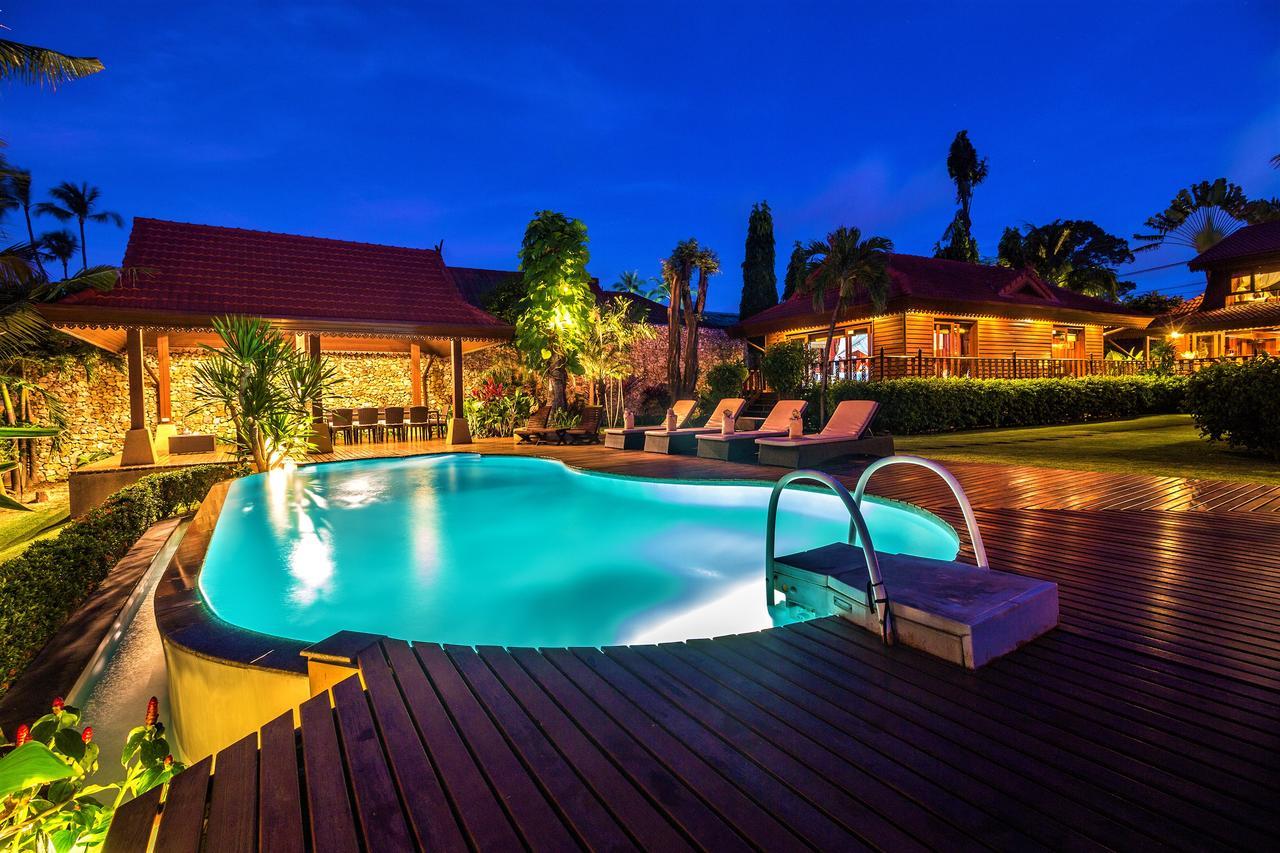 Erawan Villa Hotel Bang Rak Beach  Exterior foto