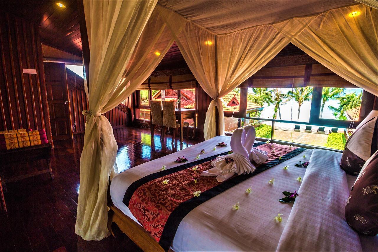 Erawan Villa Hotel Bang Rak Beach  Exterior foto