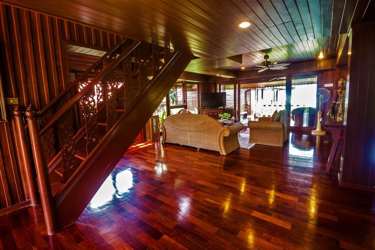Erawan Villa Hotel Bang Rak Beach  Exterior foto