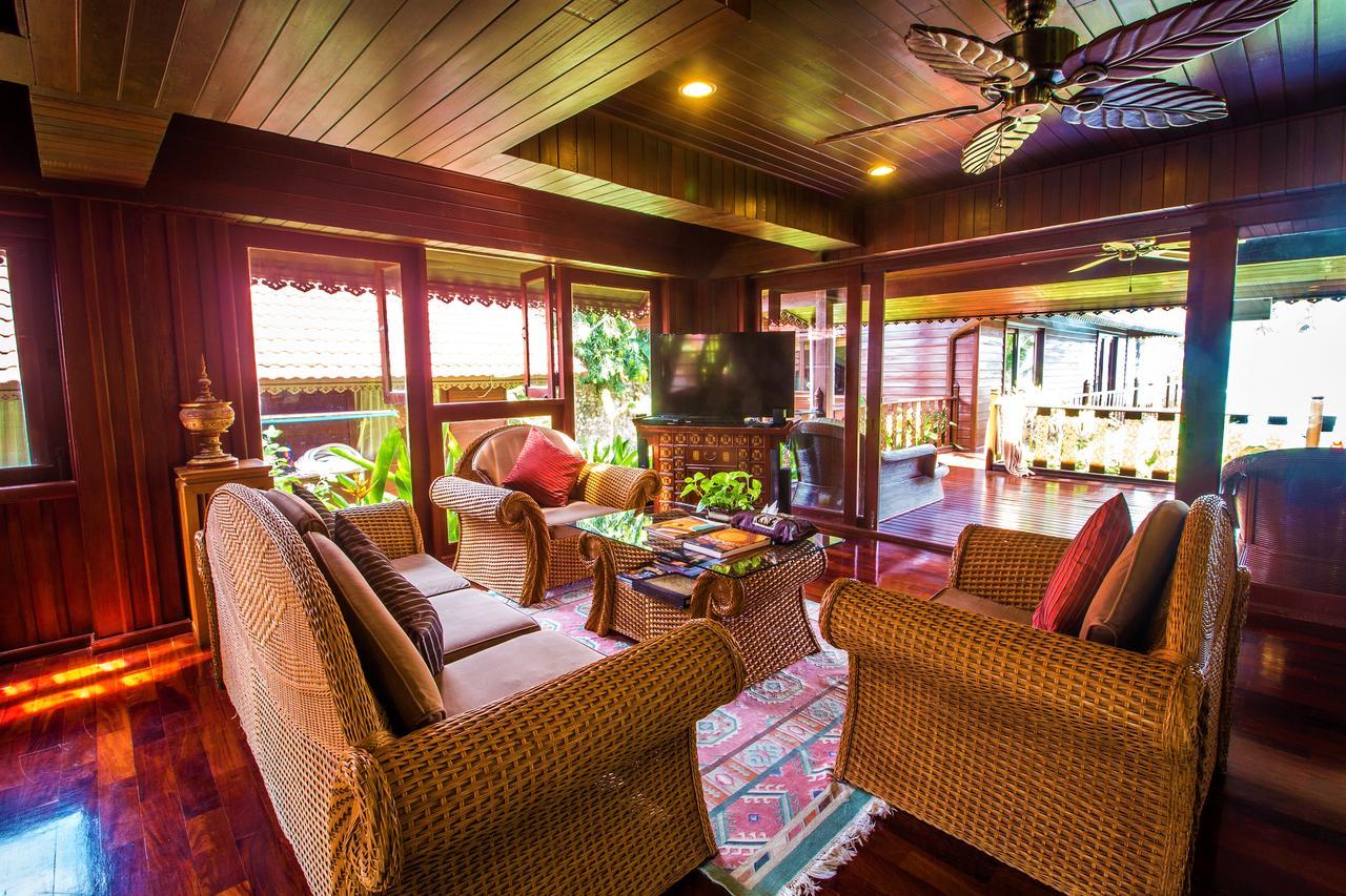 Erawan Villa Hotel Bang Rak Beach  Exterior foto
