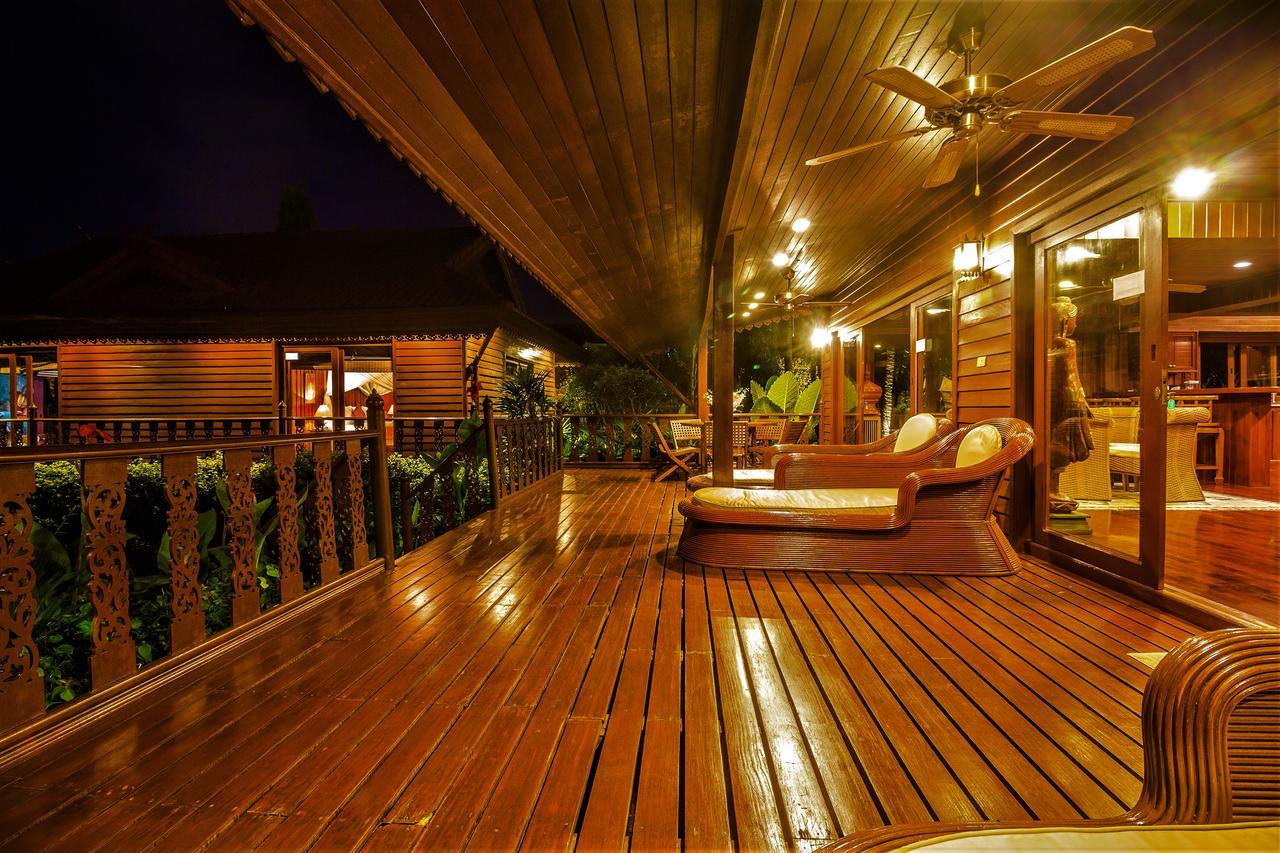 Erawan Villa Hotel Bang Rak Beach  Exterior foto